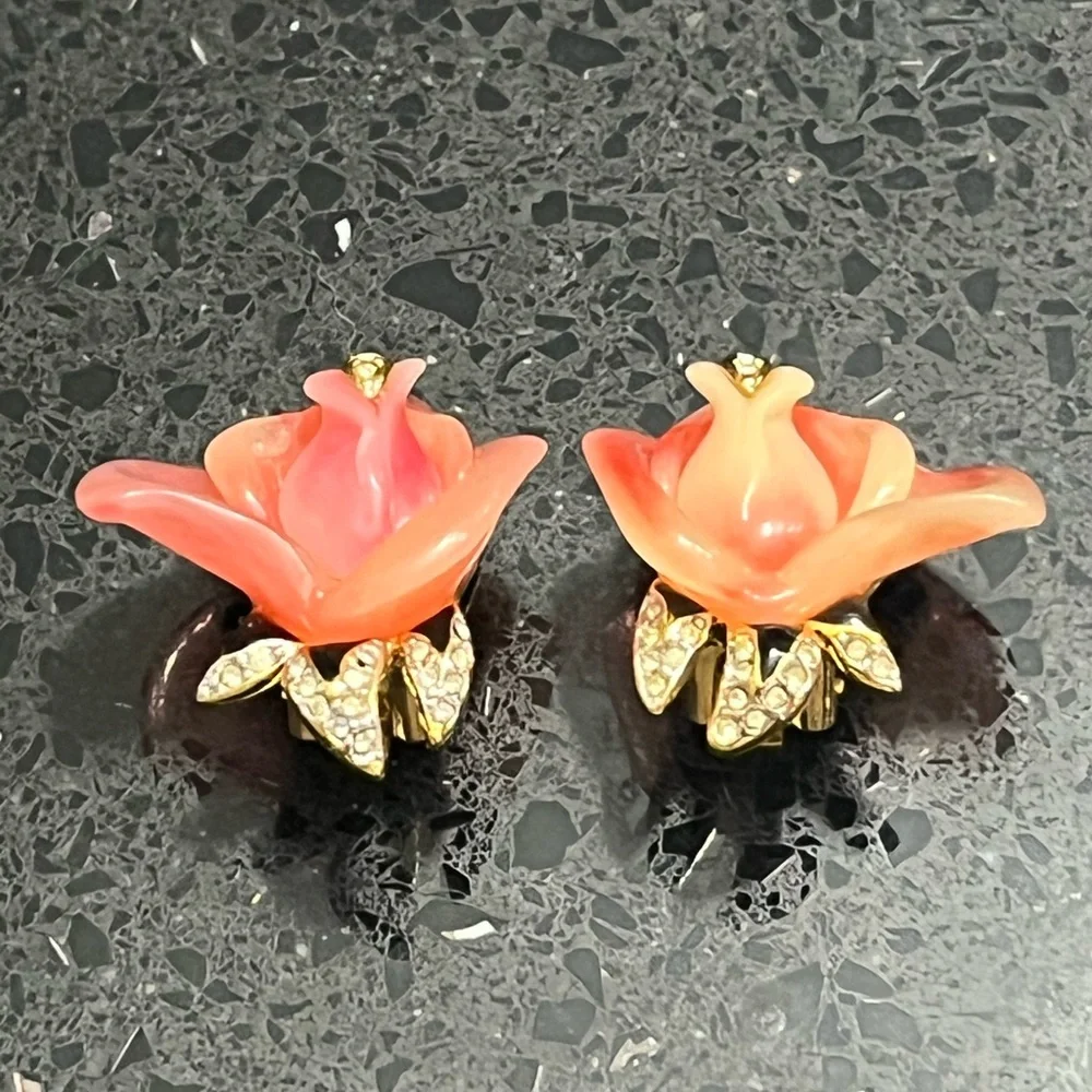 Kenneth Jay Lane KJL pink rose black enamel crystal clip on earrings Vintage QVC - Picture 3 of 4